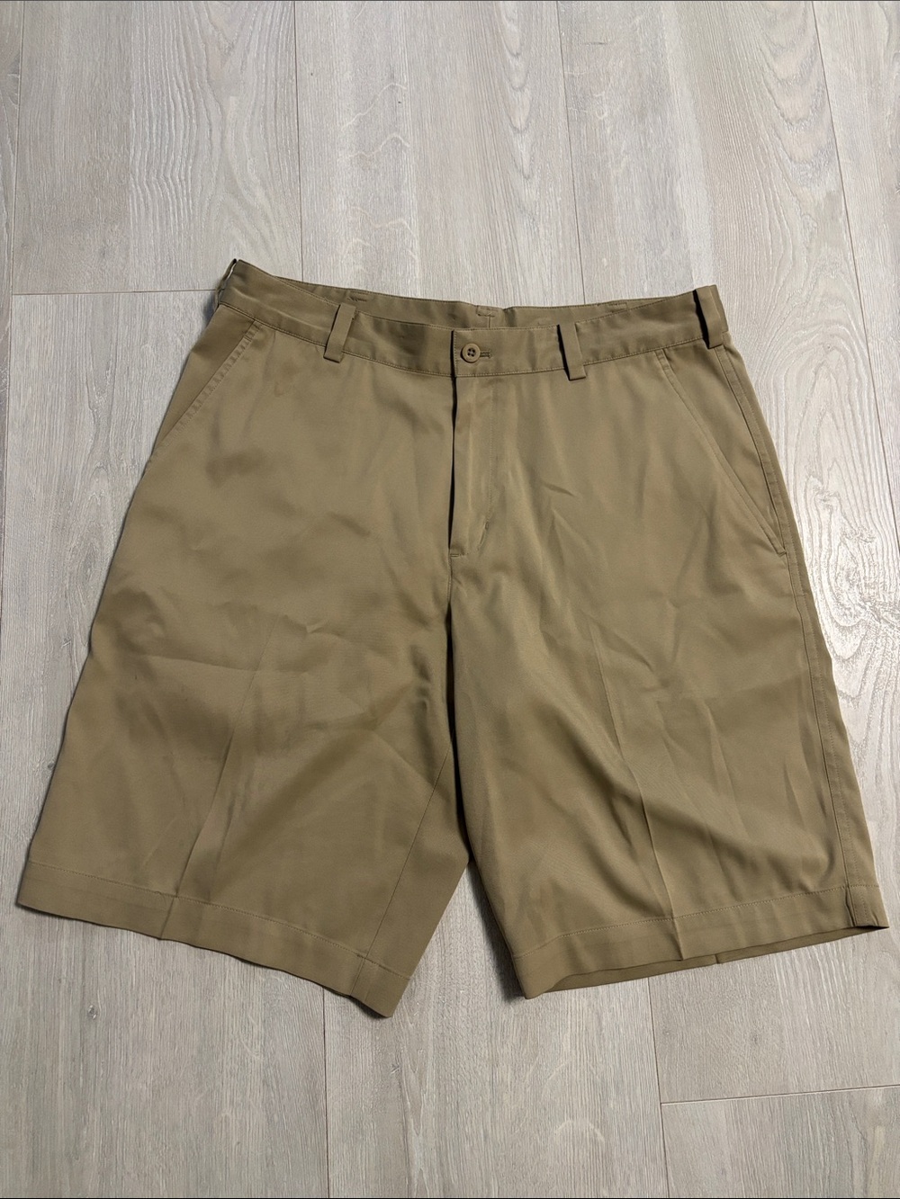 🔥BUNDLESALE Men’s M Nike Golf Dri-Fit Flat-Front Khaki Performance Shorts
